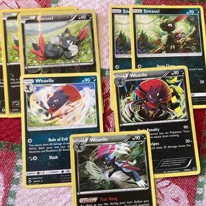 Pokémon TCG Sneasel/Weavile Bundle (8 Cards)